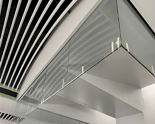 焉耆玻璃焉耆挡烟垂壁